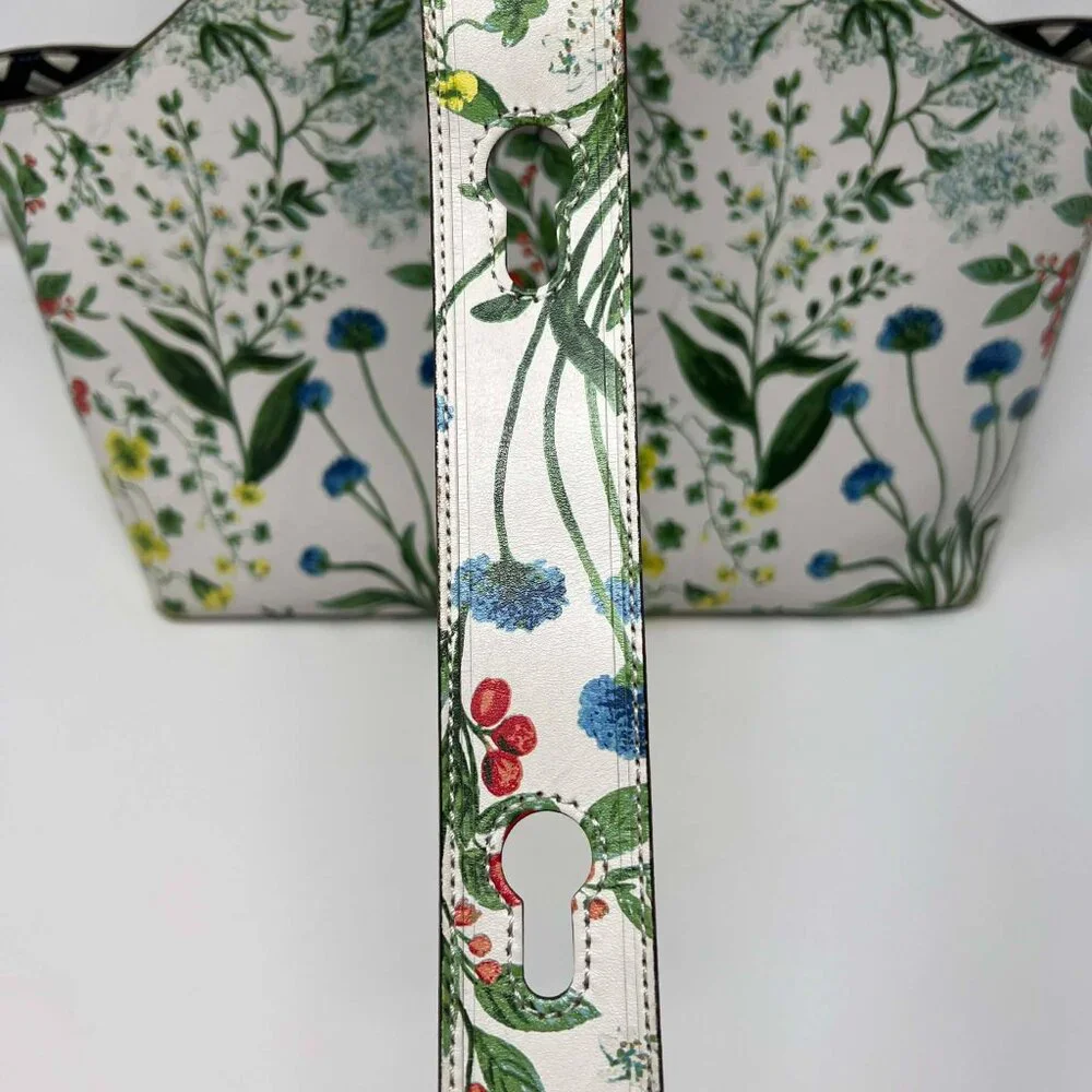 Tory Burch Garden Tote in Watercolor Botanical/Navy Lattice - Picture 16 of 16